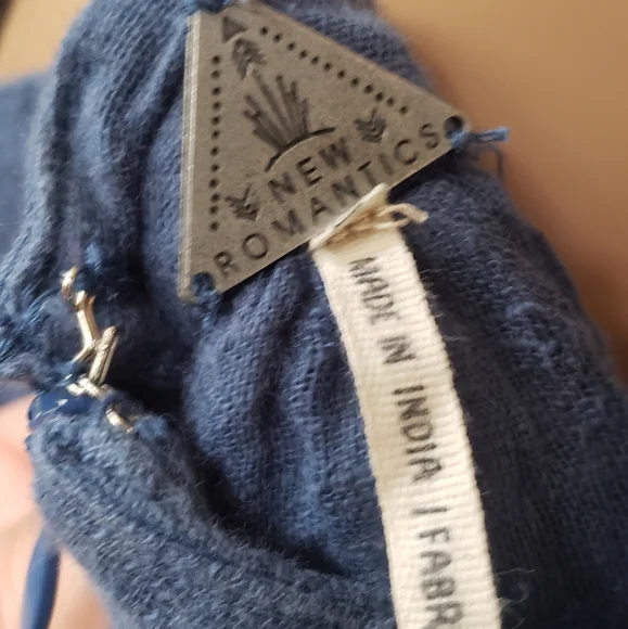 New Romantics - Picture 12 of 13